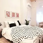 Unwind In Style W Sauna Dsgn 2br Lejlighed Budapest