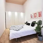Unwind In Style W Sauna Dsgn 2br *