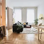 Apartment Unwind In Style W Sauna Dsgn 2br