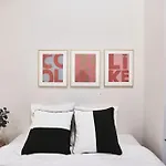 Apartment Unwind In Style W Sauna Dsgn 2br *