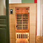 Unwind In Style W Sauna Dsgn 2br Apartment